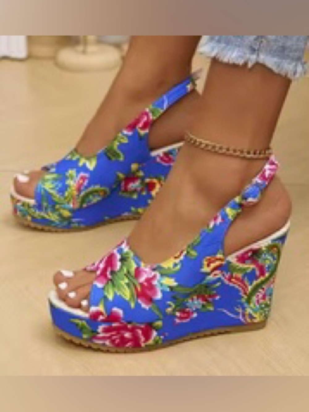 🌷 Blue & Pink Vibrant Floral Platform Wedge Sandals 🌷NWT
